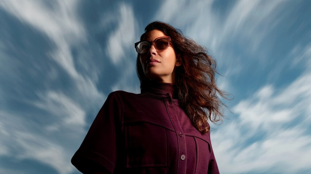 Woman in HOYA Sensity 3 lenses