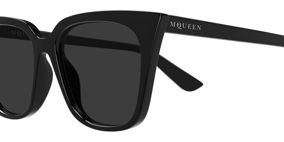 Alexander McQueen® AM0556S AM0556S 001 53 - 001-Black