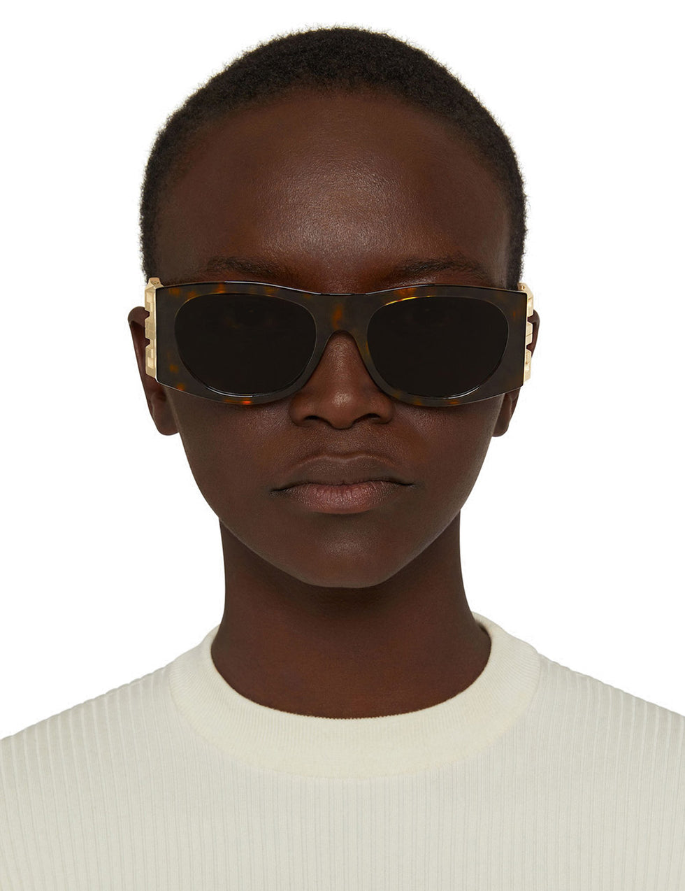 Givenchy® BR0070R041