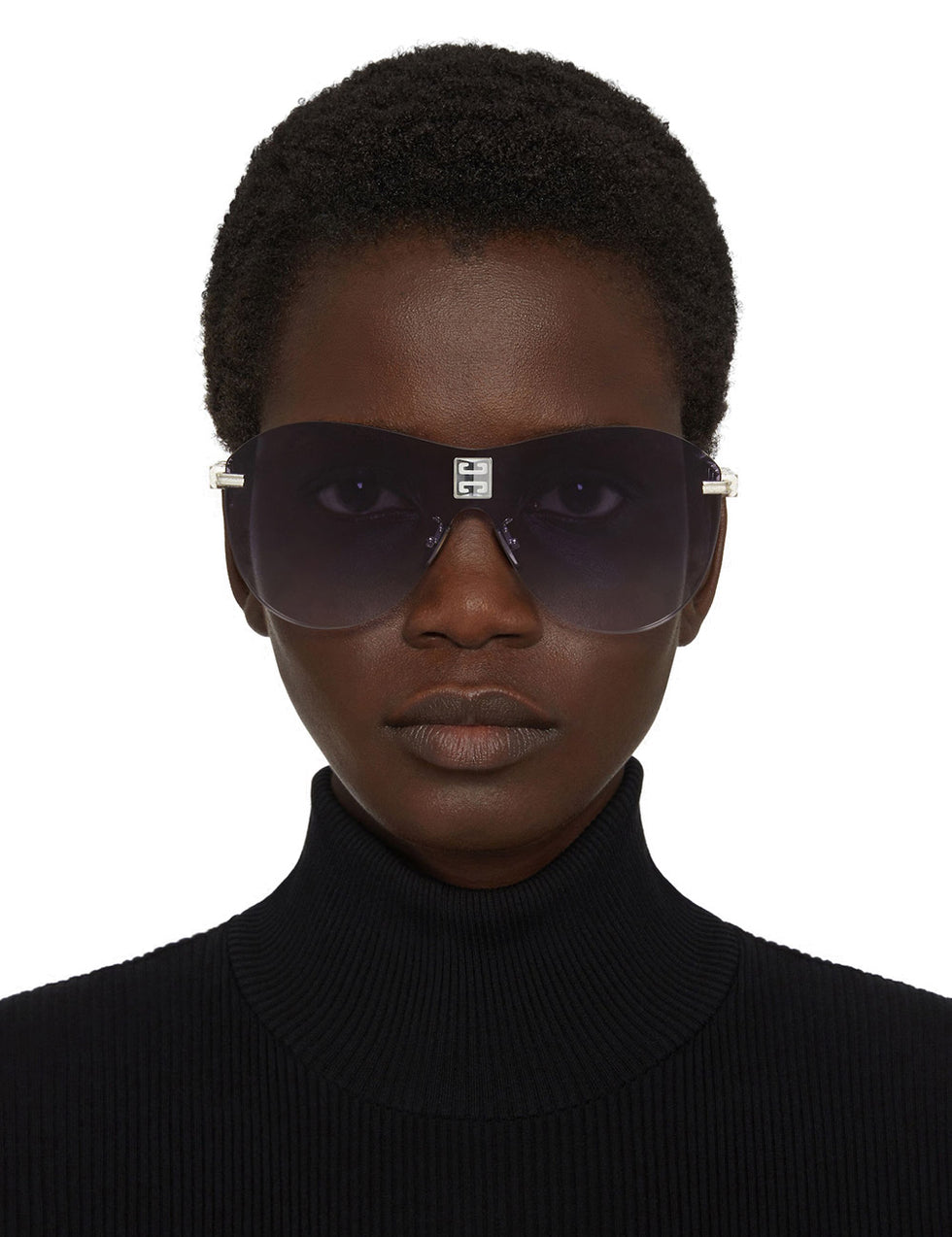 Givenchy® BR0076R03F