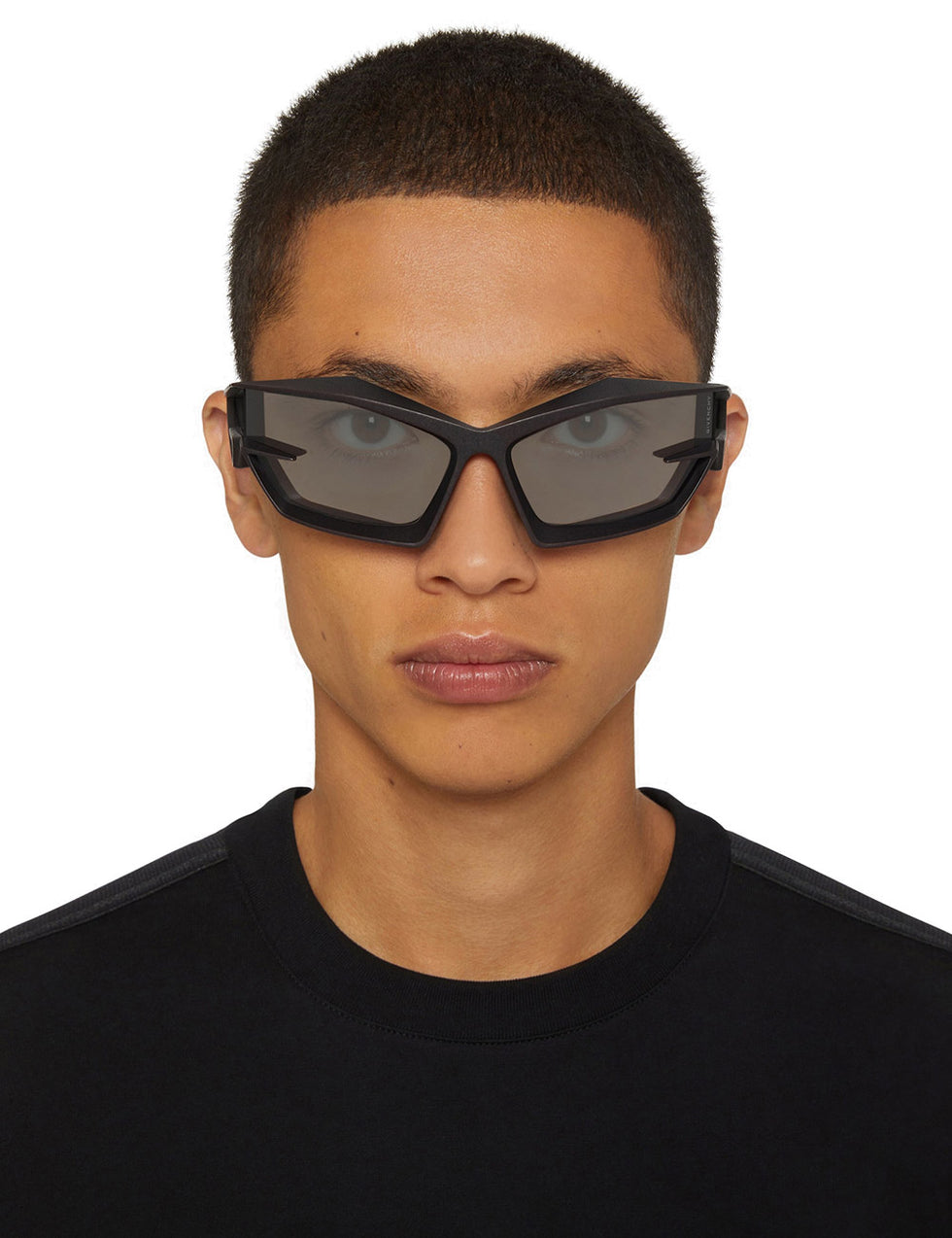 Givenchy® BR007GR04A