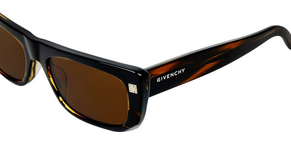 Givenchy® BR007TR048