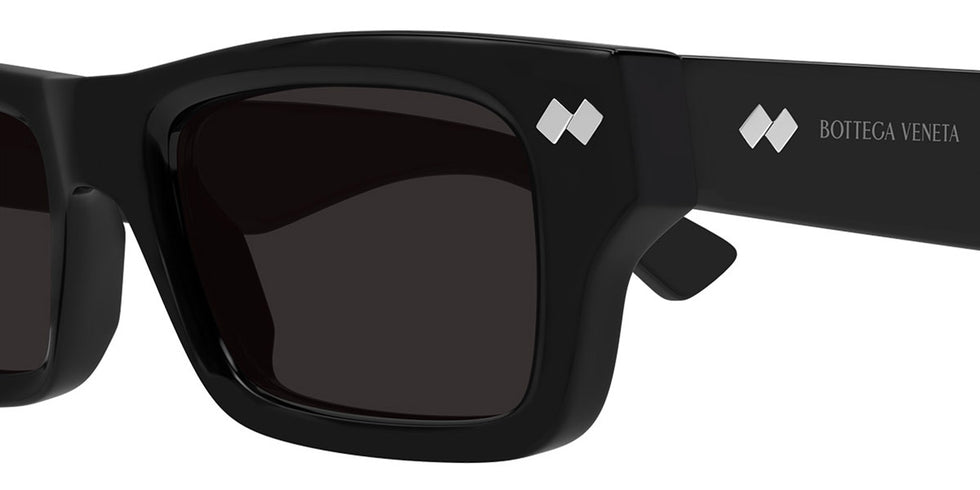 Bottega Veneta® BV1351S BV1351S 001 50 - Black/Grey Sunglasses