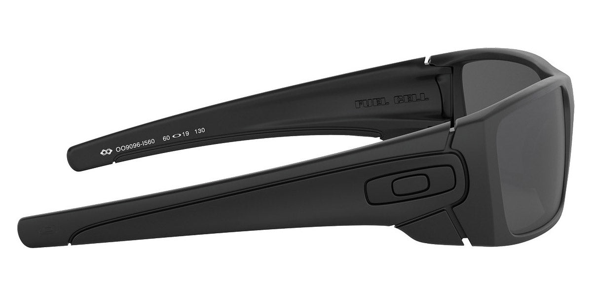 Oakley® OO9096 Fuel Cell OO9096 9096I5 60 - Matte black/Prizm black polarized Sunglasses