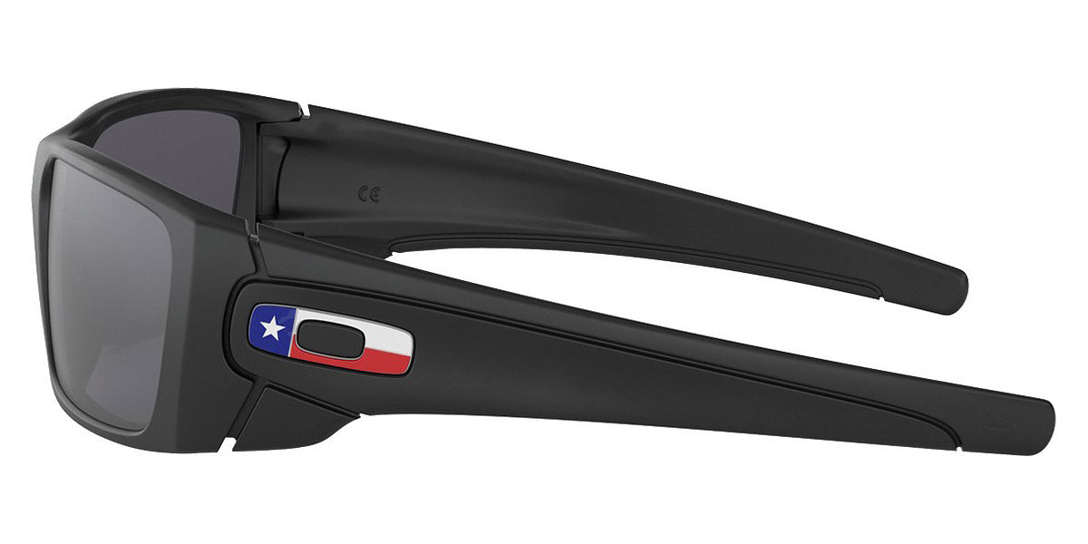 Oakley® OO9096 Fuel Cell OO9096 9096J1 60 - Matte black/Black iridium Sunglasses