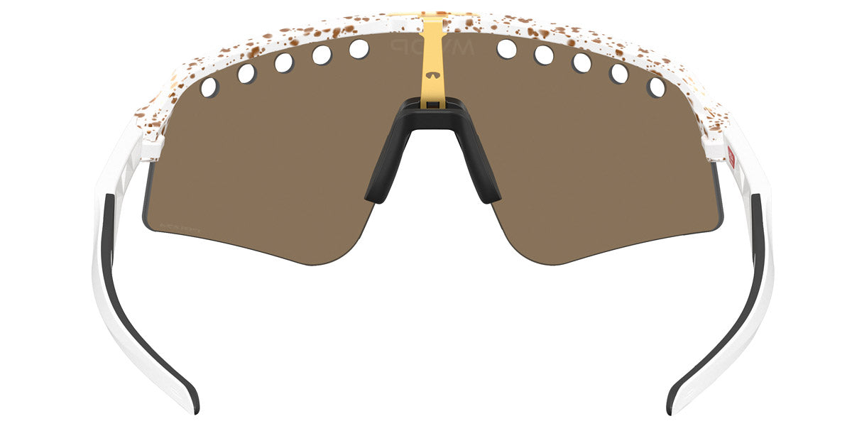Oakley® OO9465 Sutro Lite Sweep OO9465 946533 39 - White Splatter/Prizm 24K Sunglasses