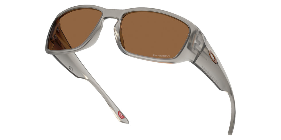 Oakley® OO9521 TOURNIQUET OO9521 952102 57 Sunglasses - Matte Gray Smoke / Prizm Bronze