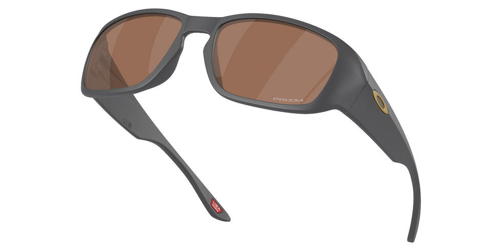 Oakley® OO9521 TOURNIQUET OO9521 952106 57 Sunglasses - Matte Carbon / Prizm Tungsten Mirrored