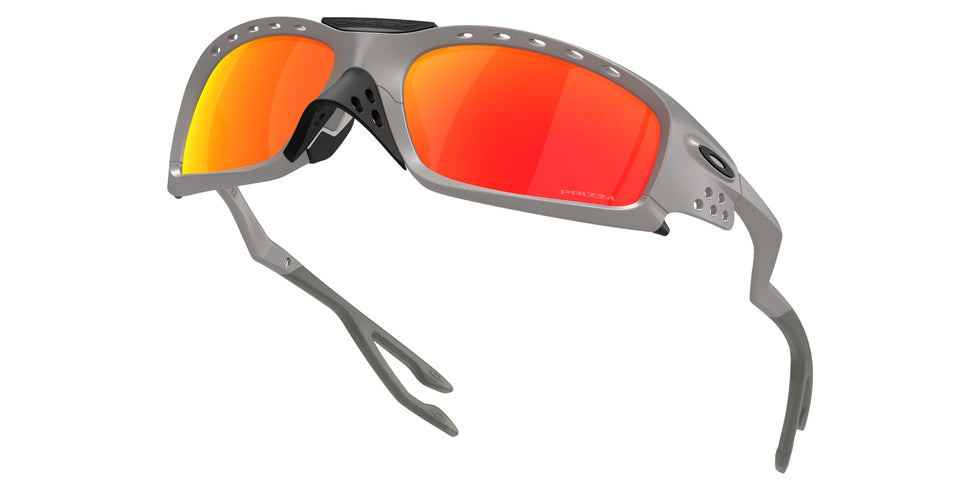 Oakley® OO9529 PLANTARIS SQ OO9529 952905 61 Sunglasses - Titanium / Prizm Ruby Mirrored 952905