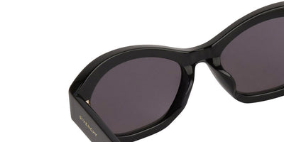 Givenchy® BR0065R03K