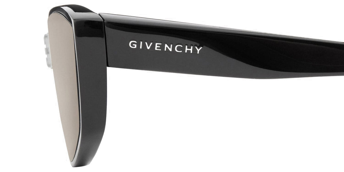 Givenchy® BR006ZR040