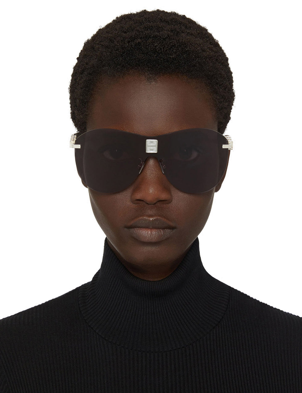Givenchy® BR0076R03F