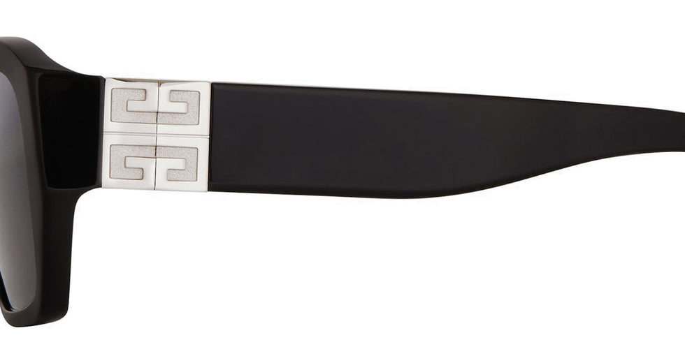 Givenchy® BR0078R03G