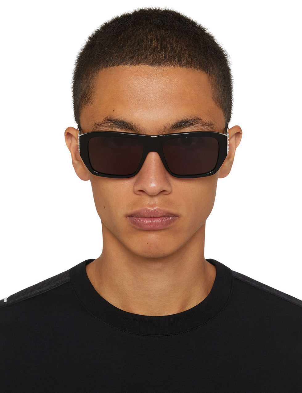 Givenchy® BR0078R03G