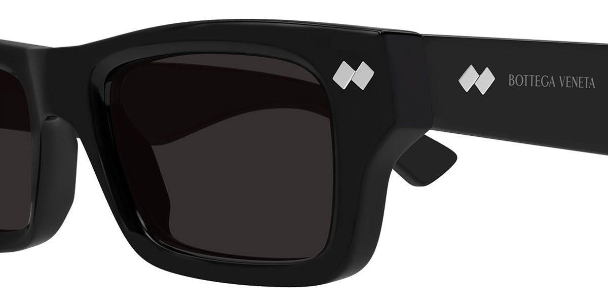 Bottega Veneta® BV1351S BV1351S 001 50 - Black/Grey Sunglasses