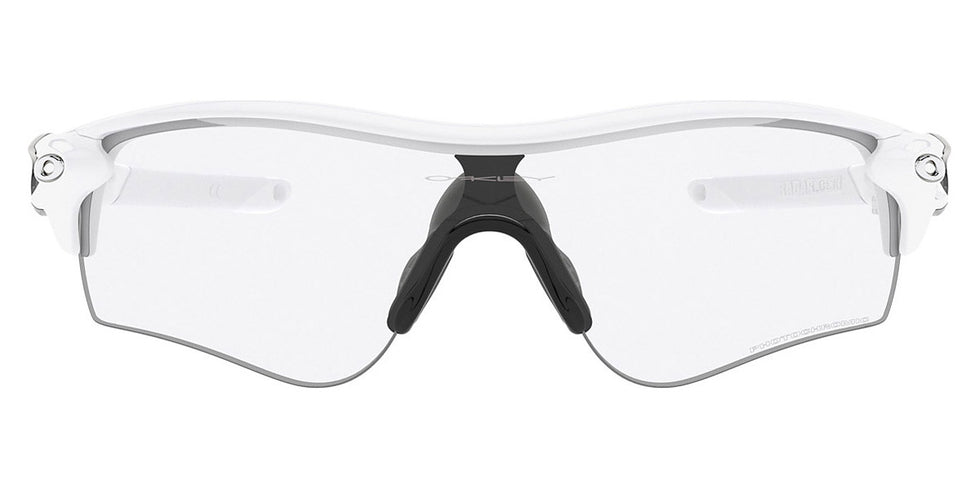 Oakley® OO9206 Radarlock Path (A) OO9206 920669 38 - White out/Clear to black iridium photochromic Sunglasses