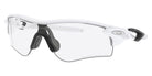 Oakley® OO9206 Radarlock Path (A) OO9206 920669 38 - White out/Clear to black iridium photochromic Sunglasses