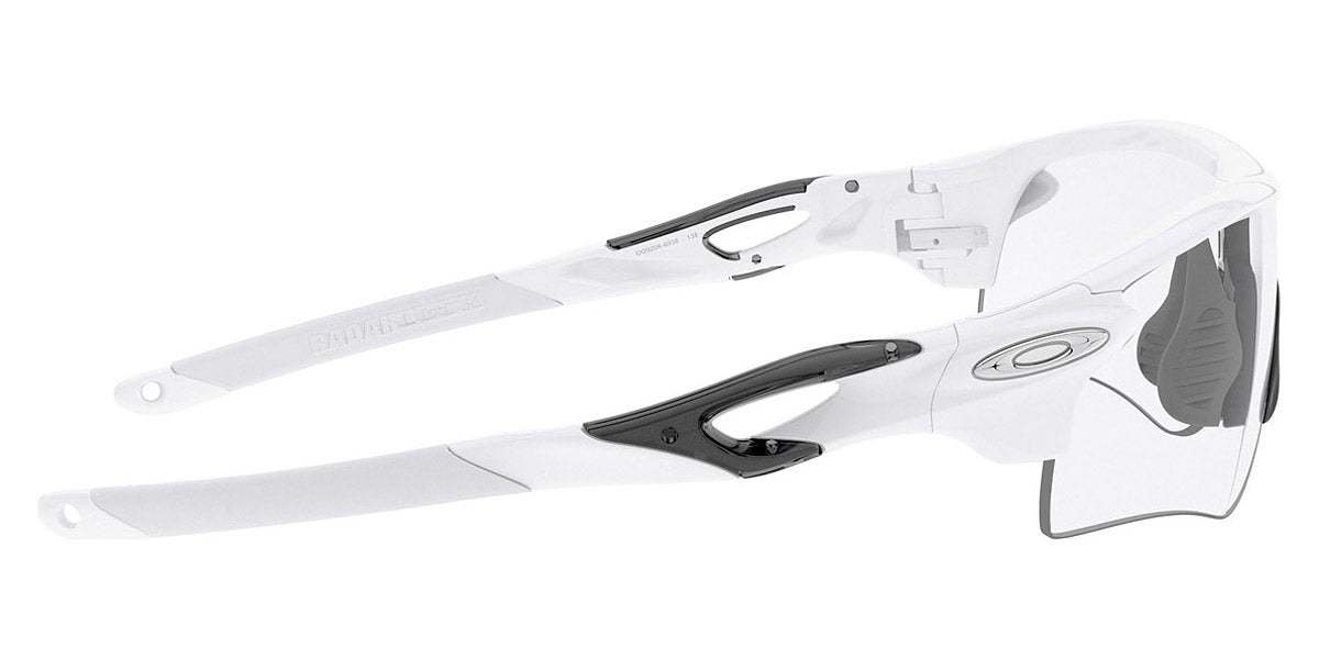 Oakley® OO9206 Radarlock Path (A) OO9206 920669 38 - White out/Clear to black iridium photochromic Sunglasses