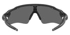 Oakley® OO9208 Radar Ev Path OO9208 9208D3 38 - High resolution carbon/Prizm black polarized Sunglasses