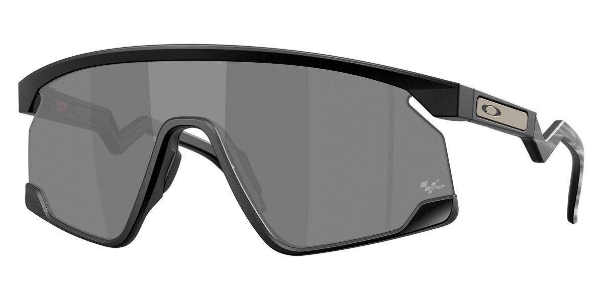 Oakley® OO9280 Bxtr OO9280 928019 39 - Matte Black/Prizm Black Sunglasses