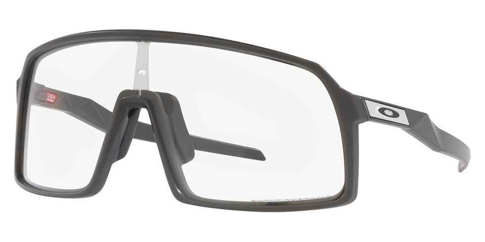 Oakley® OO9406 Sutro OO9406 940698 137 - Matte carbon/Clear to black iridium photochromic Sunglasses