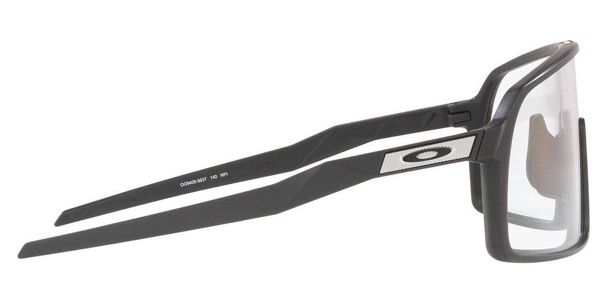 Oakley® OO9406 Sutro OO9406 940698 137 - Matte carbon/Clear to black iridium photochromic Sunglasses