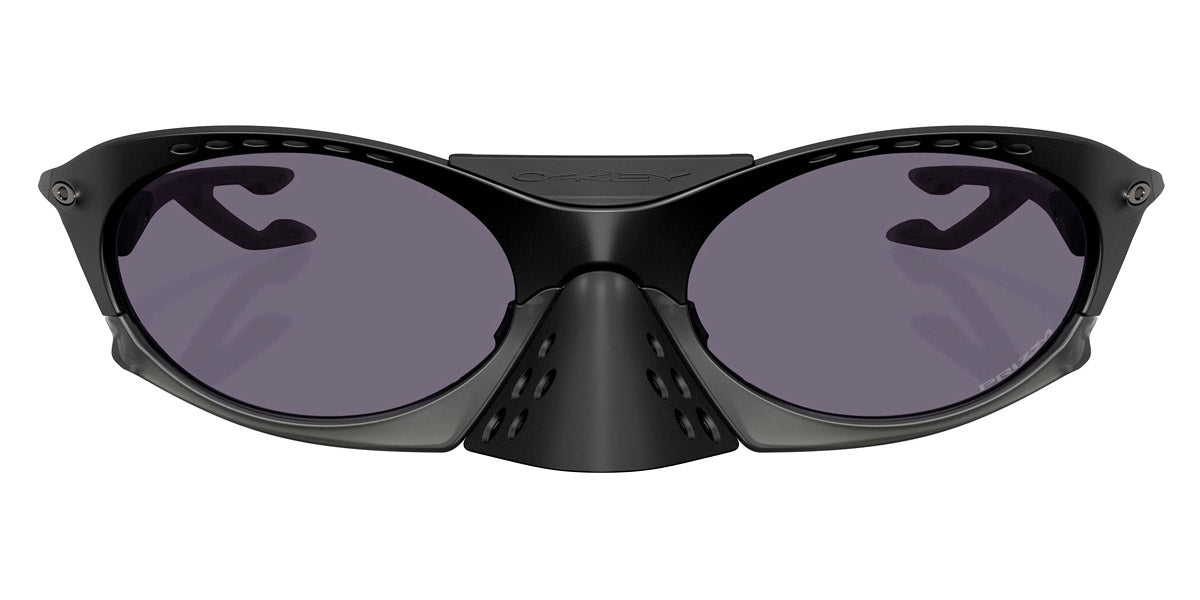 Oakley® OO9437 PLANTARIS OO9437 943701 63 Sunglasses - Matte Black / Prizm Gray