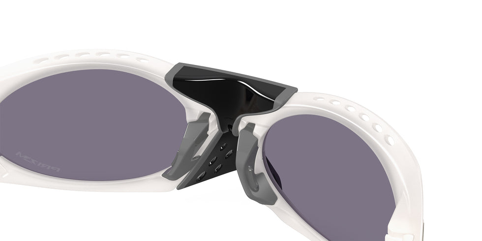 Oakley® OO9437 PLANTARIS OO9437 943706 63 Sunglasses - Matte Vapor / Prizm Gray