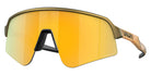 Oakley® OO9465 Sutro Lite Sweep OO9465 946521 39 - Brass Tax/Prizm 24K Sunglasses