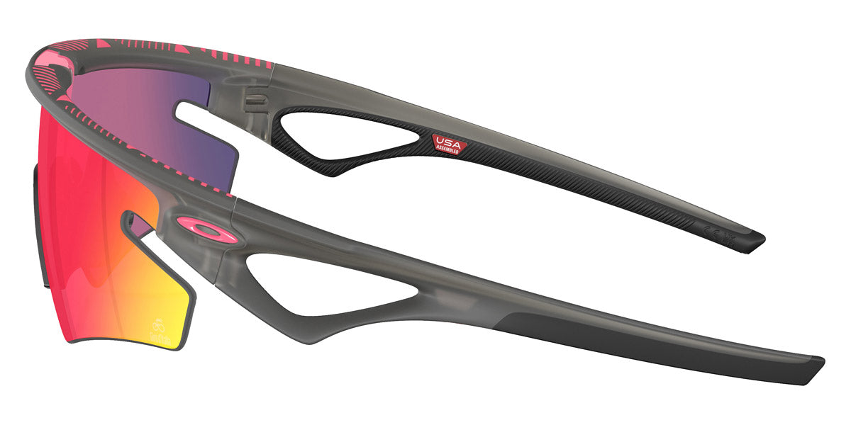 Oakley® OO9499 Sphaera Slash OO9499 949909 36 - Giro Grey Smoke/Prizm Road Sunglasses