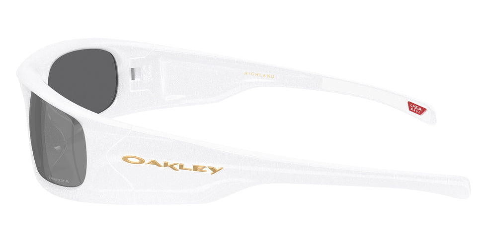 Oakley® OO9522 HIGHLAND OO9522 952202 62 Sunglasses - Pearlized White / Prizm Black Mirrored