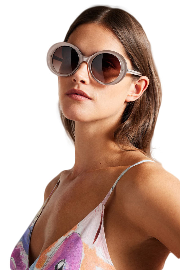 OLIVER GOLDSMITH® & TED BAKER® -1960'S  PINK SUNGLASSES ON PERSON