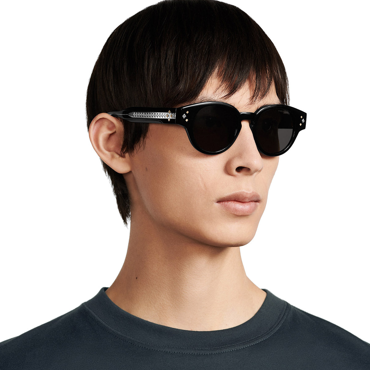 Dior® CD Diamond R2I CDDMR2IXR 10A0 - Black Sunglasses