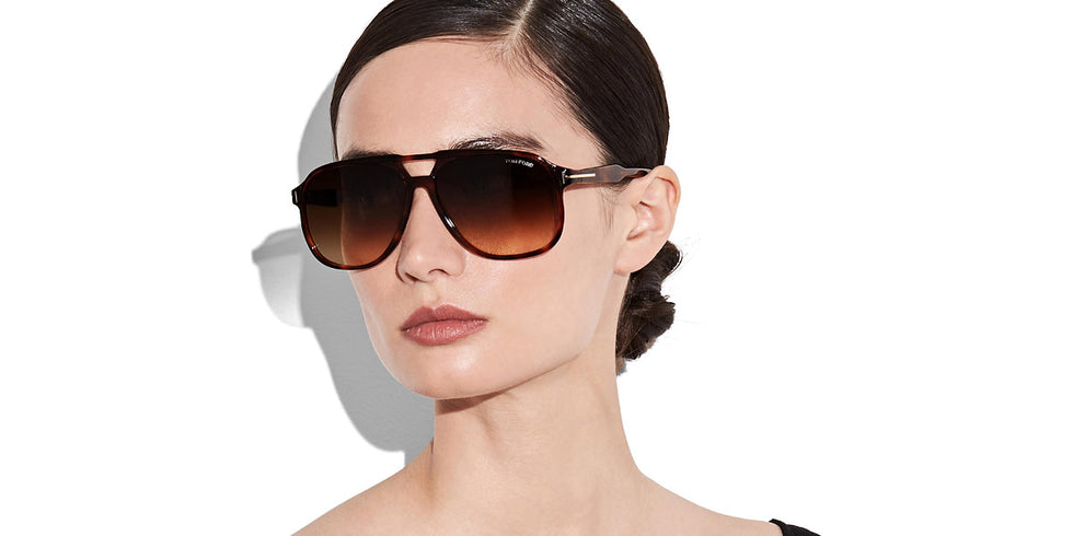 Tom Ford® FT0753 Raoul FT0753 Raoul 53F 62 - 53F - Shiny Blonde Havana/ Gradient Brown Lenses Sunglasses