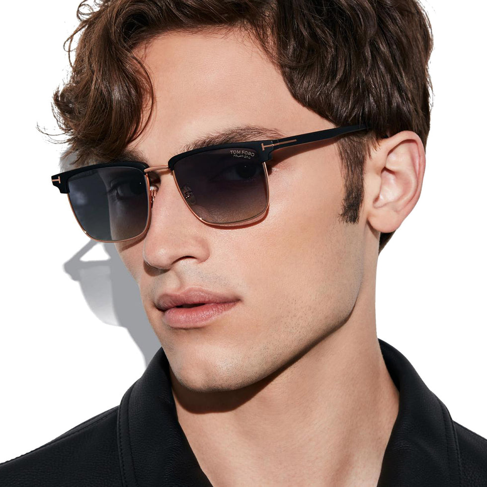 Tom Ford® FT0997-H Hudson-02 FT0997-H Hudson-02 02D 55 - 02D - Shiny Rose Gold, t" Logo / Polarized Gradient Smoke Lenses" Sunglasses