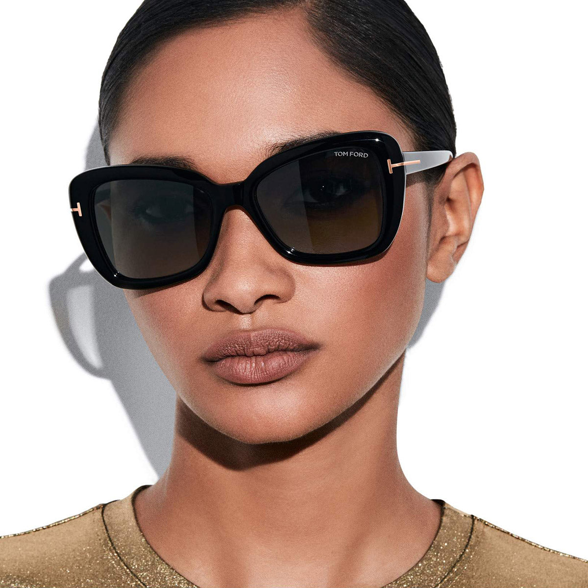 Tom Ford® FT1008 Maeve FT1008 Maeve 01B 55 - 01B - Shiny Black, t" Logo / Gradient Smoke Lenses" Sunglasses