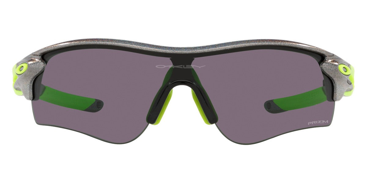Oakley® OO9206 Radarlock Path (A) Shield Sunglasses - EuroOptica